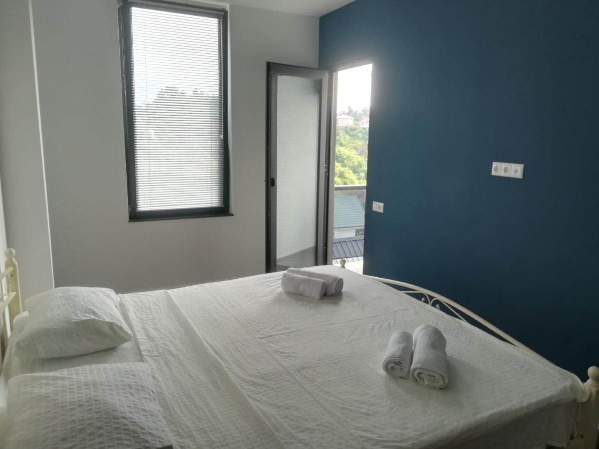 Boutique Hotel Sleep And Wine Батуми Экстерьер фото