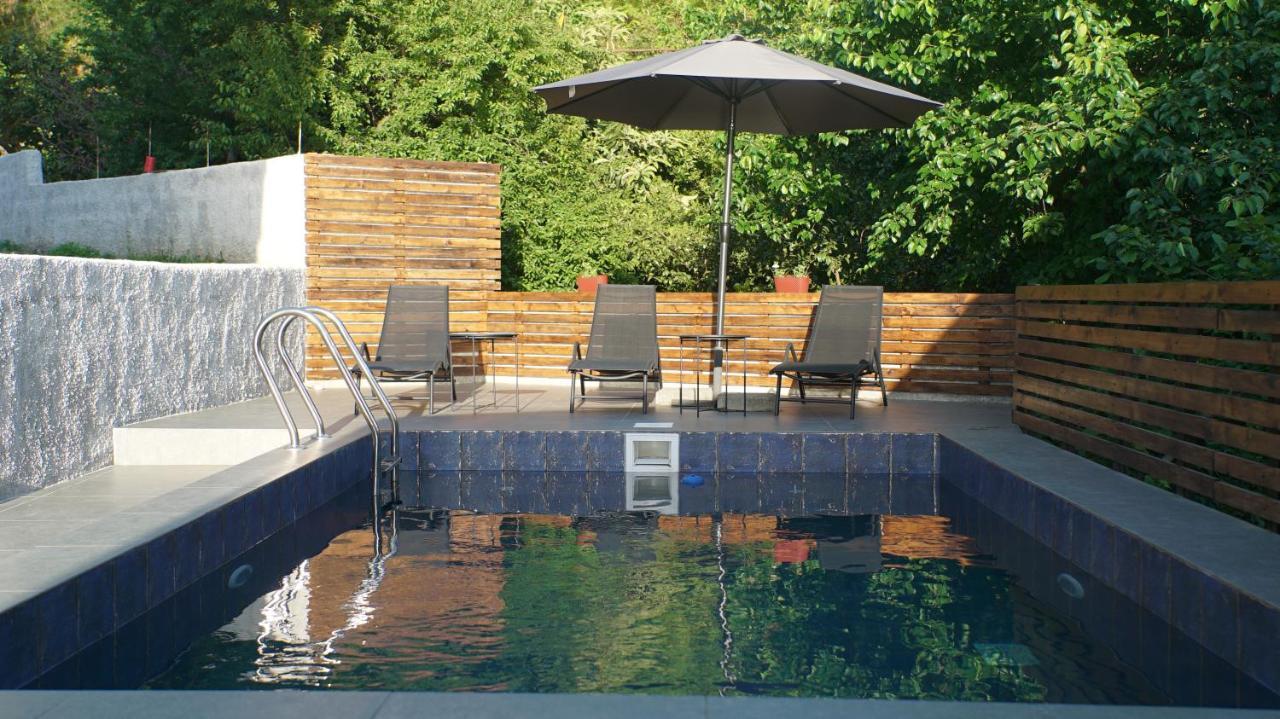 Boutique Hotel Sleep And Wine Батуми Экстерьер фото