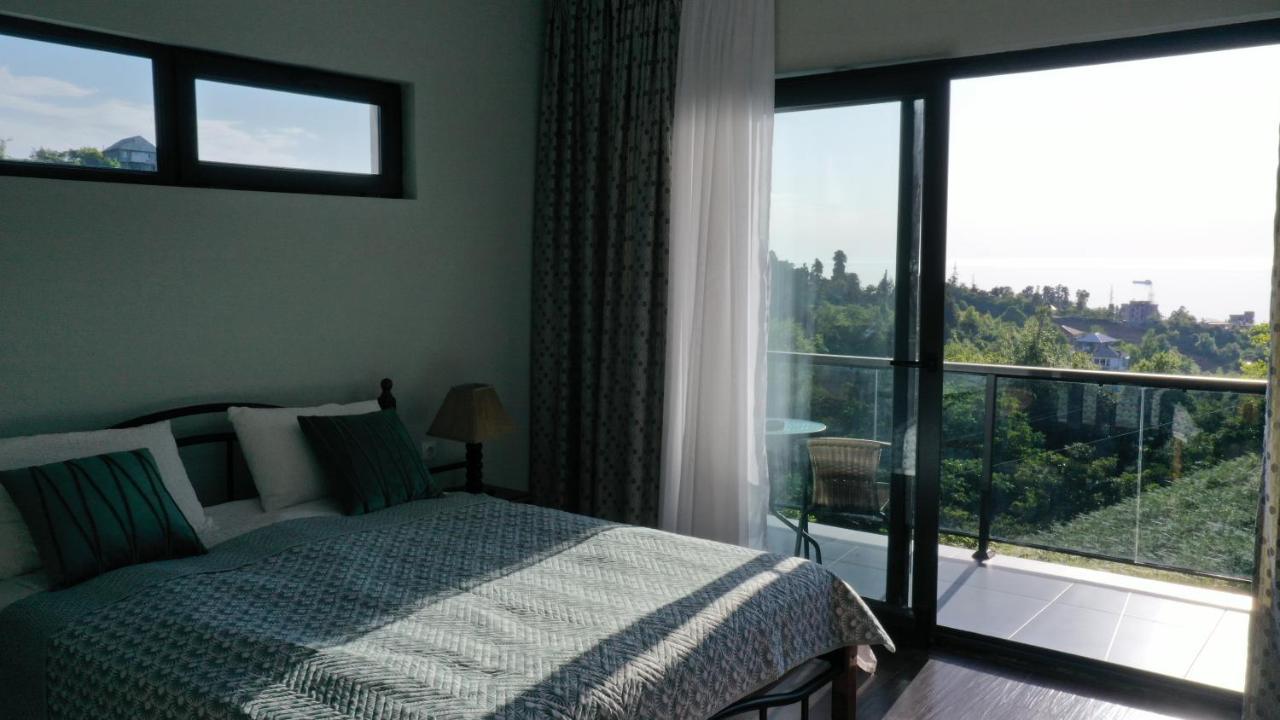 Boutique Hotel Sleep And Wine Батуми Экстерьер фото
