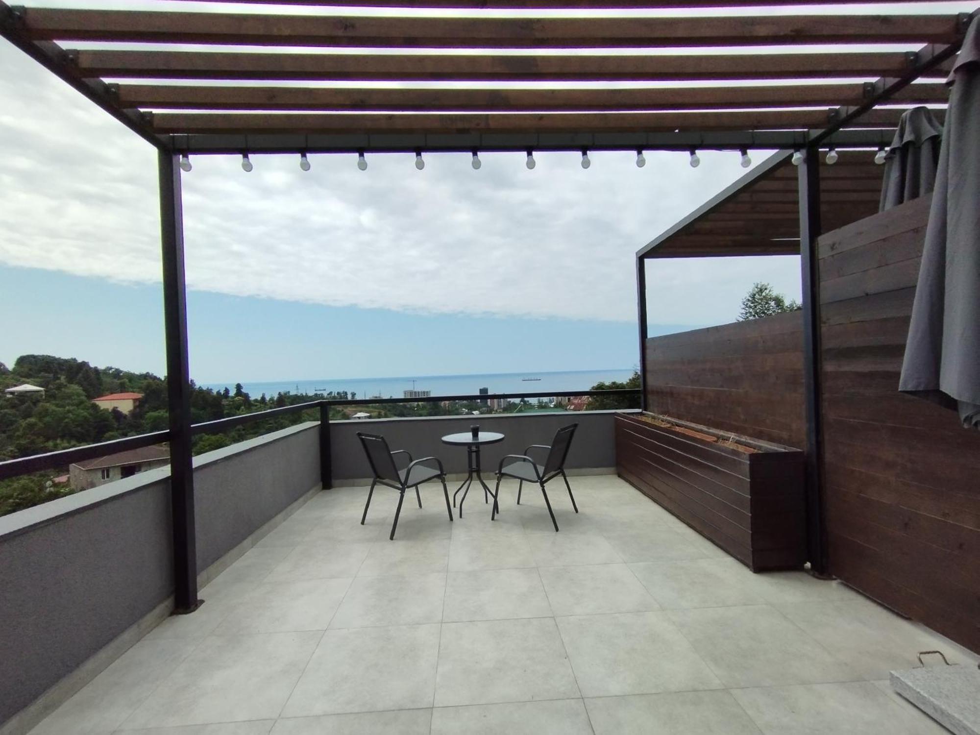 Boutique Hotel Sleep And Wine Батуми Экстерьер фото